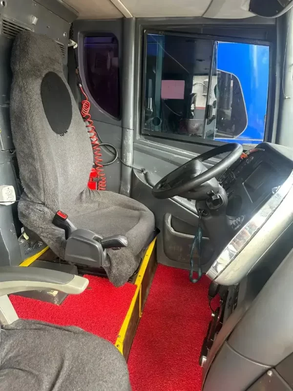 VOLVO - DD - 2012 - RF. 7107 - Imagem 13