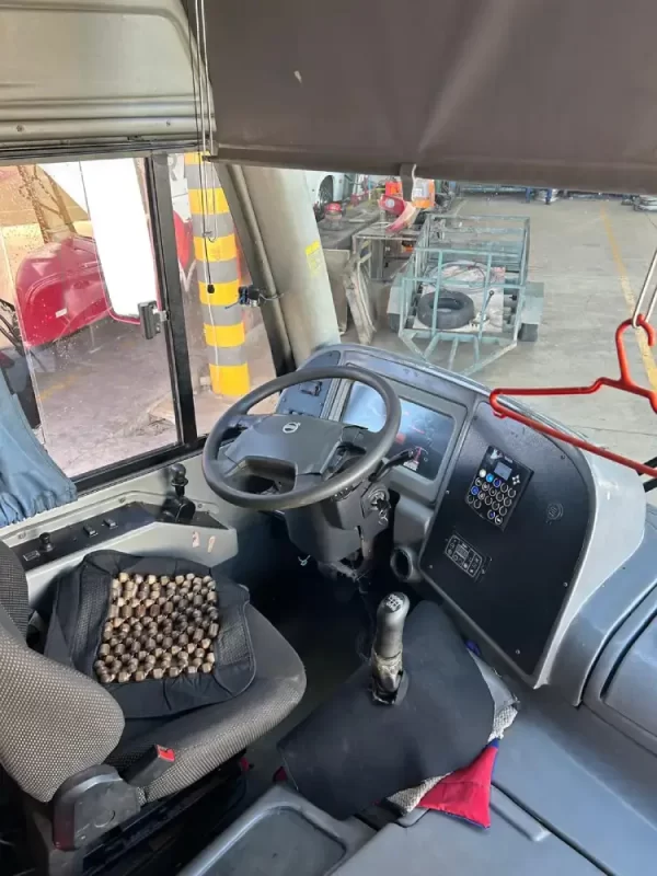 VOLVO - COMIL - 2020/21 - RF. 7108 - Imagem 5