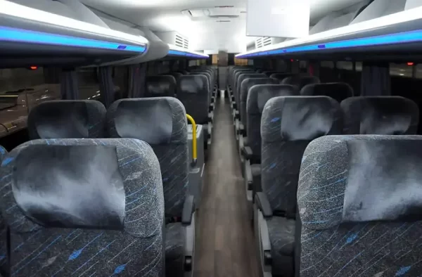 VOLVO - COMIL - 2019/20 - RF. 7152 - Imagem 2